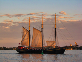 The image from the Lake Ontario waterfront