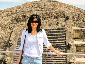 An image of Teotihuacán pyramides from our album