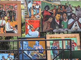 An image from New Orleans French quarter from our Album