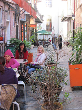 An image from New Orleans French quarter from our Album