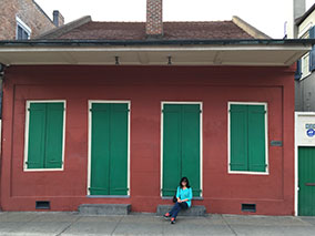 An image from New Orleans French quarter from our Album