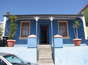 Bo-Kaap street image.