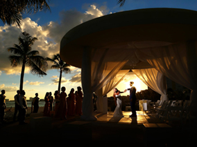 Night image of the Cliff Gazebo, Hyatt Ziva